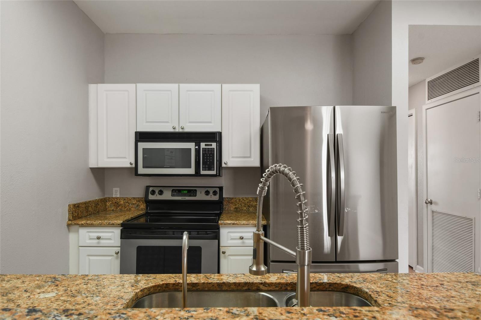 Image 13 of 35 For 600 Market St  340