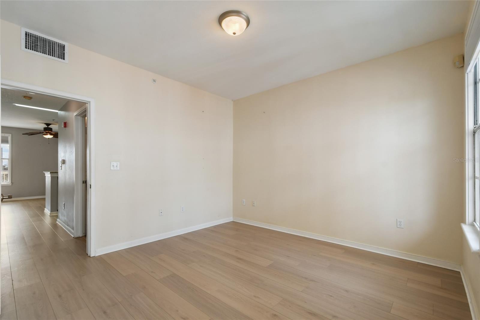 Image 19 of 35 For 600 Market St  340