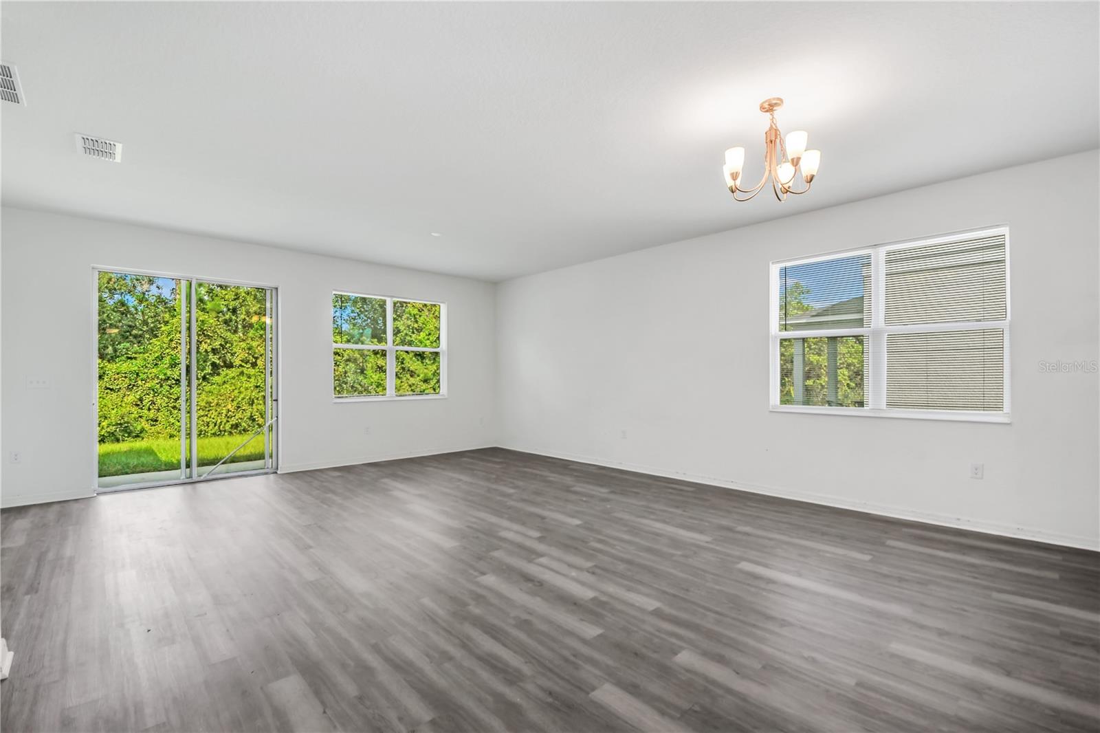 Image 12 of 20 For 1250 Augustus Drive