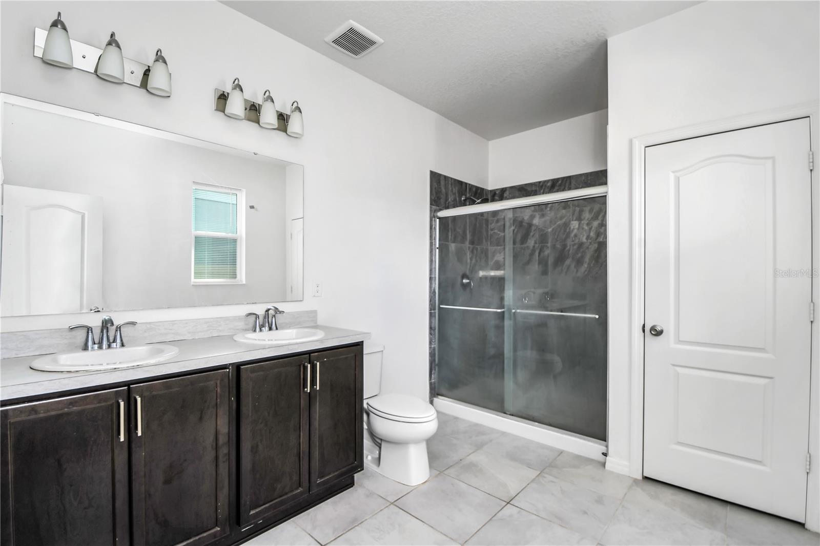 Image 13 of 20 For 1250 Augustus Drive