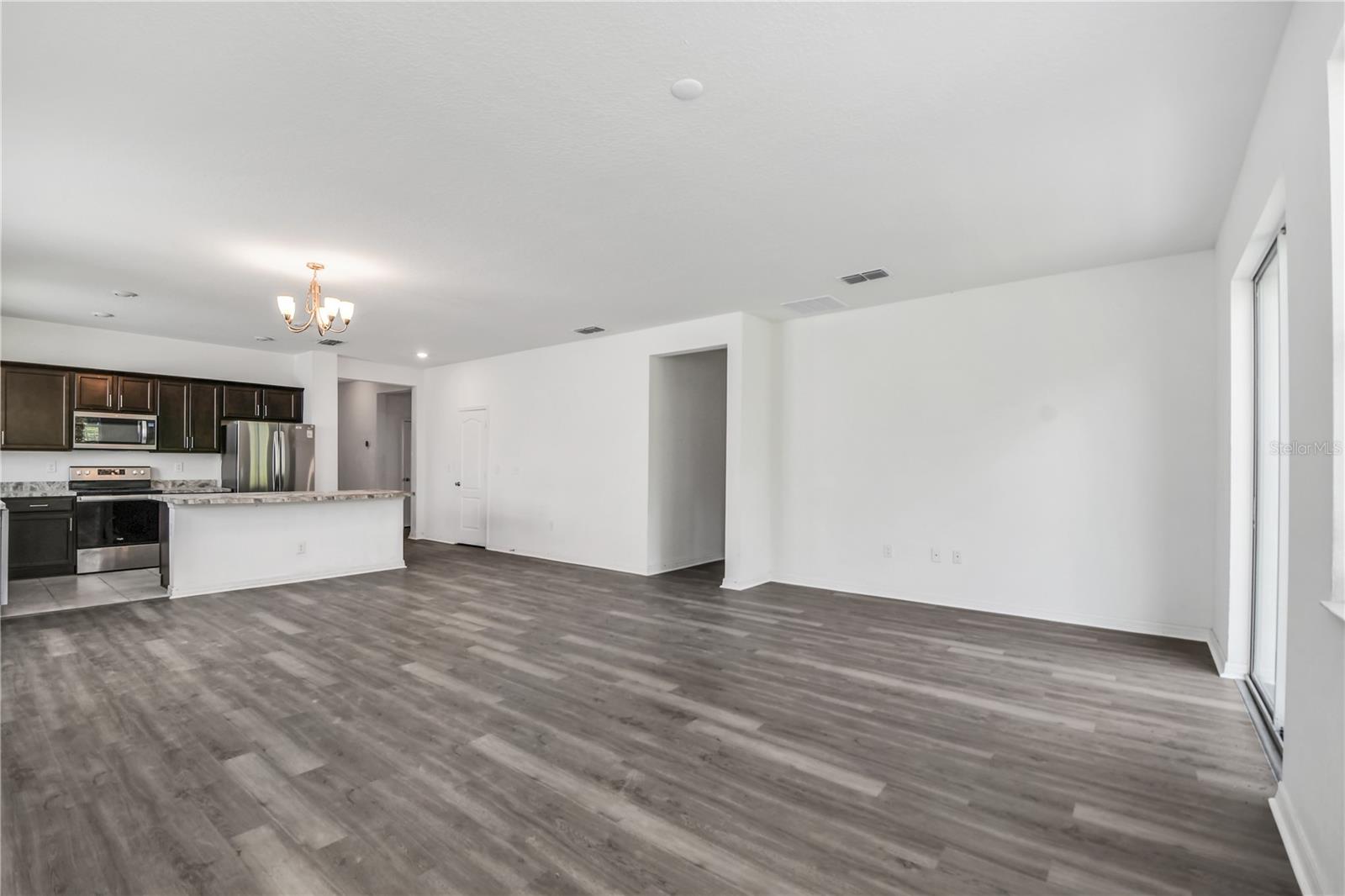 Image 7 of 20 For 1250 Augustus Drive