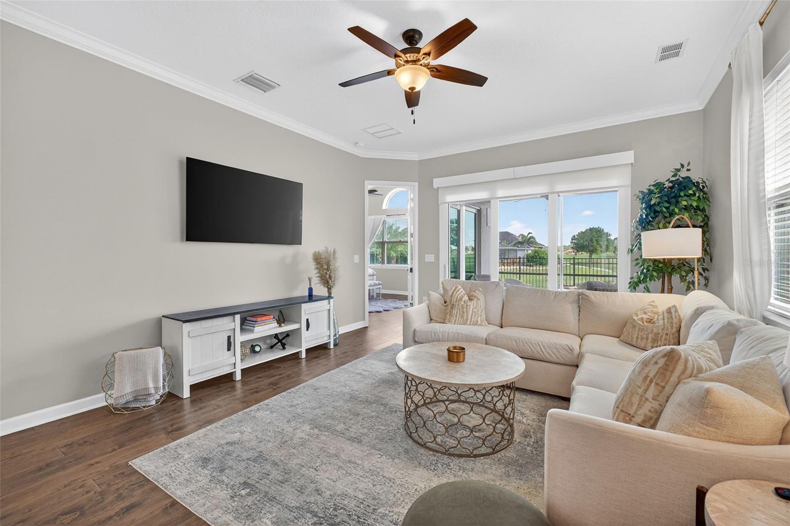 Image 17 of 72 For 2021 Sherbrook Avenue
