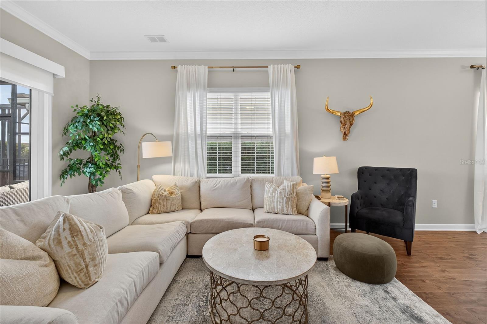 Image 18 of 72 For 2021 Sherbrook Avenue