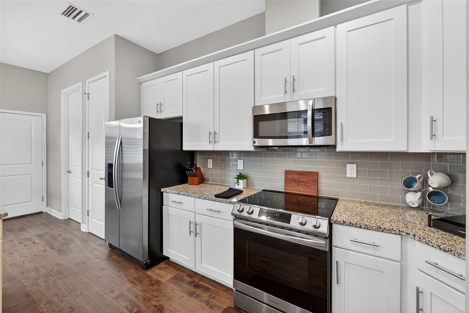 Image 24 of 72 For 2021 Sherbrook Avenue