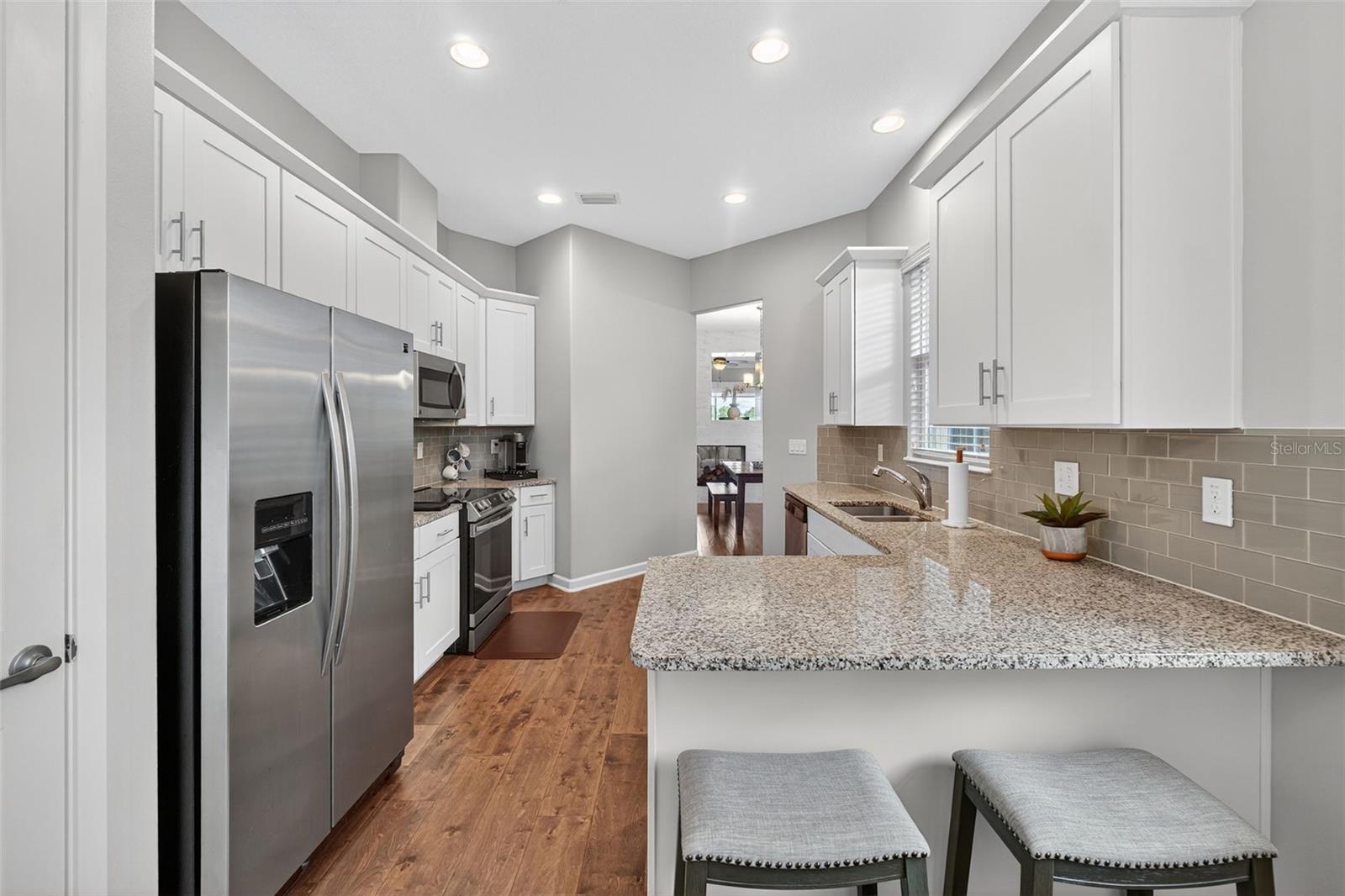 Image 28 of 72 For 2021 Sherbrook Avenue