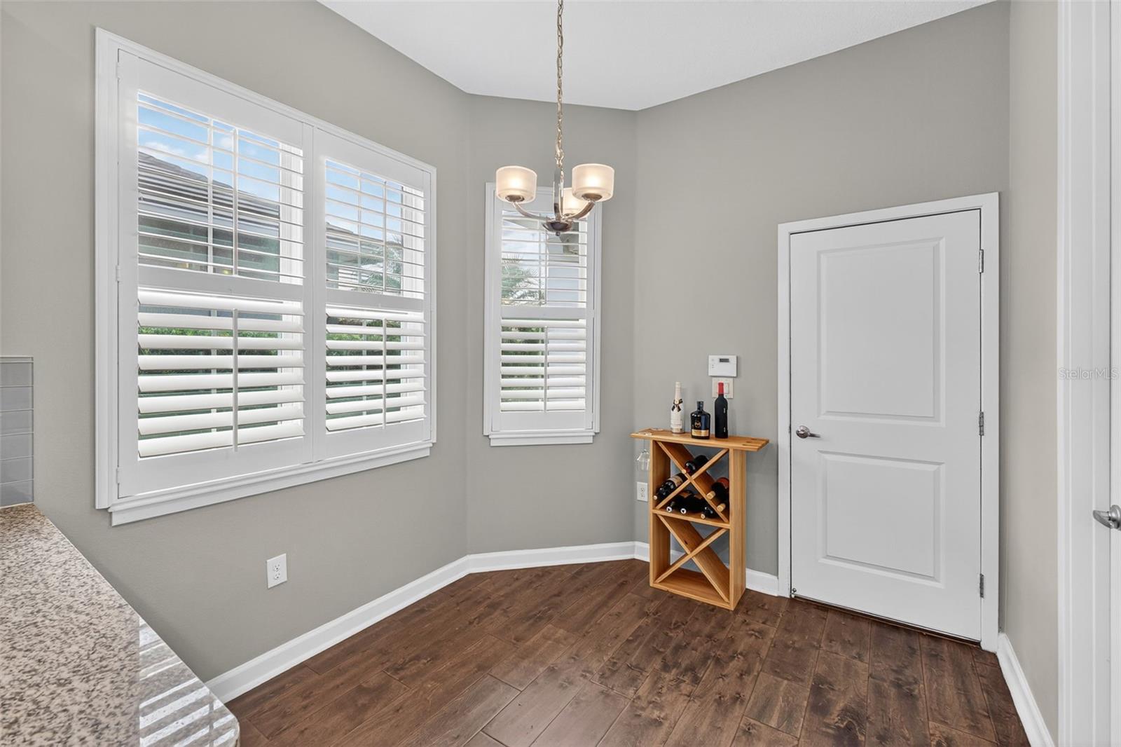 Image 29 of 72 For 2021 Sherbrook Avenue