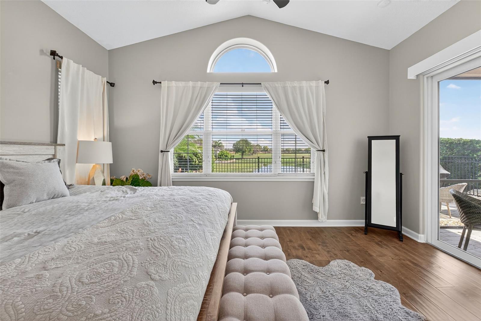 Image 32 of 72 For 2021 Sherbrook Avenue
