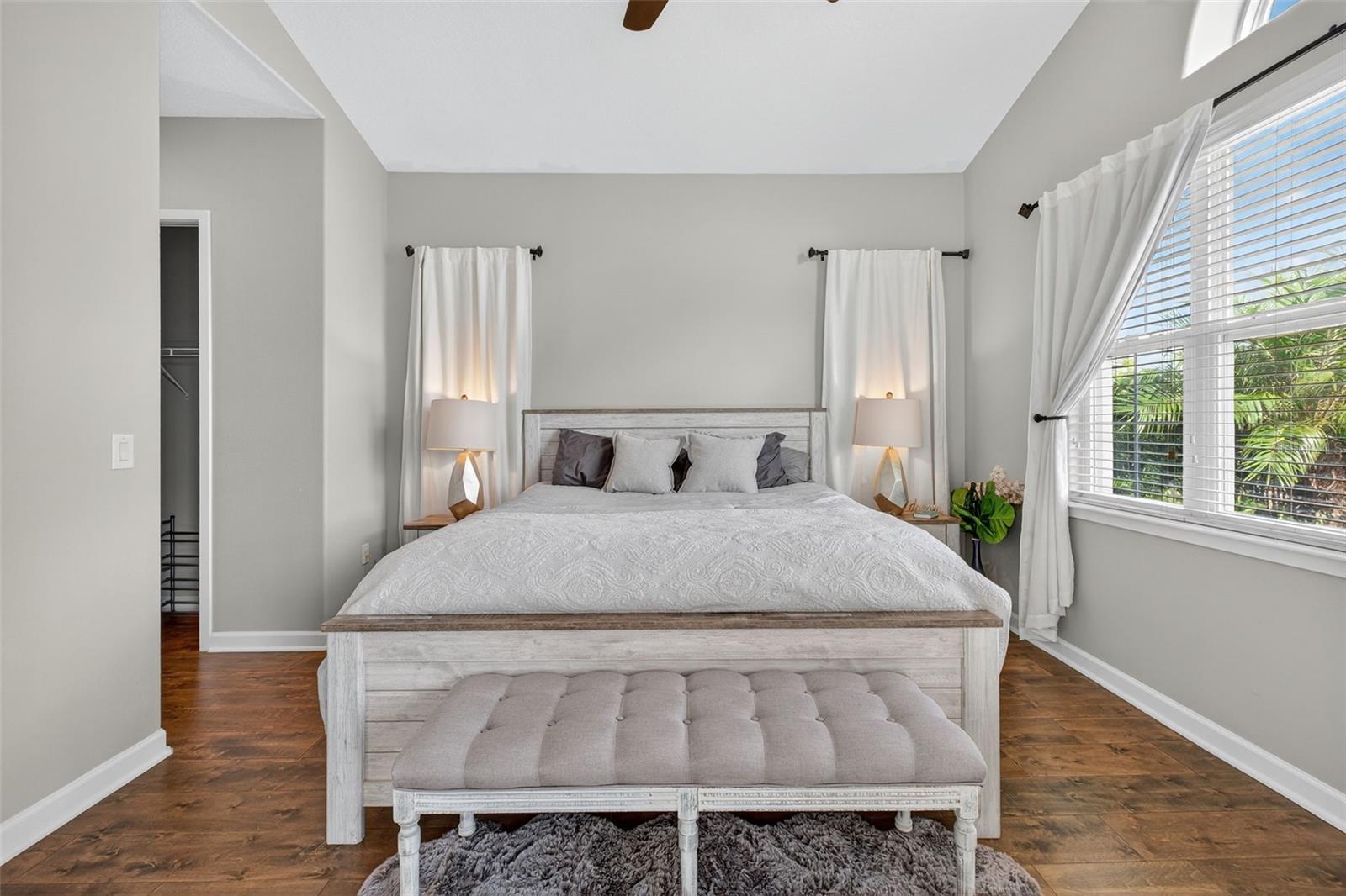 Image 33 of 72 For 2021 Sherbrook Avenue