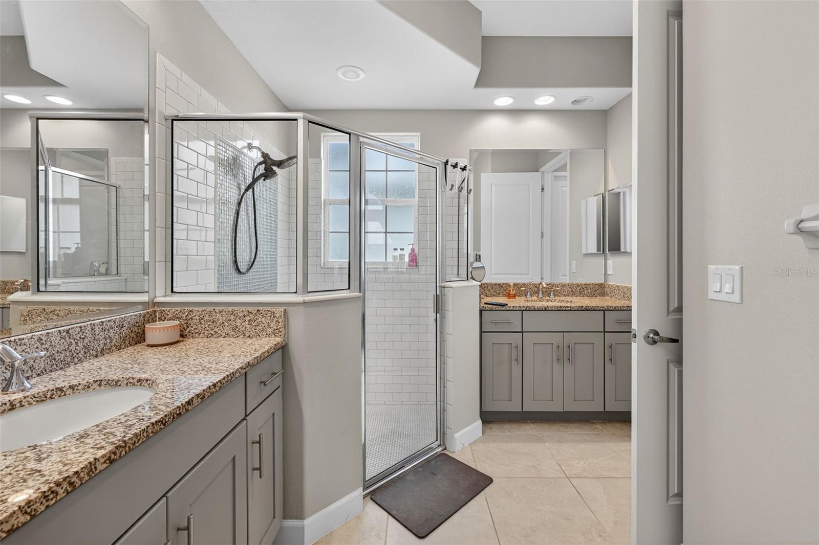 Image 40 of 72 For 2021 Sherbrook Avenue