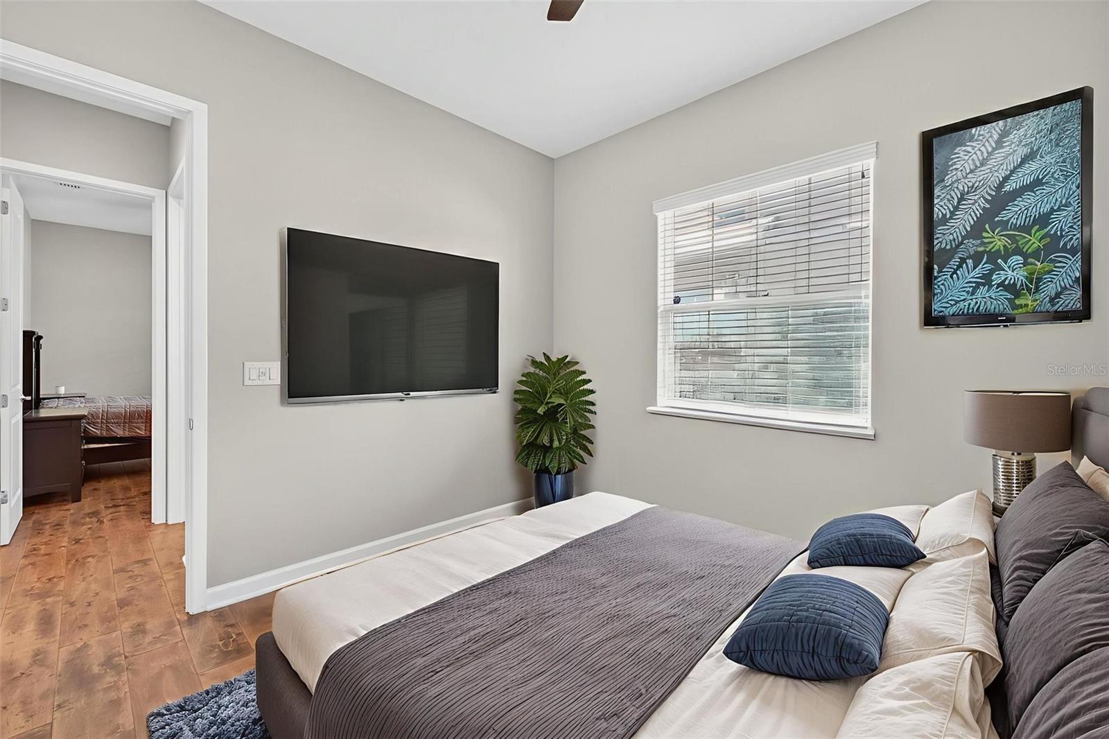 Image 48 of 72 For 2021 Sherbrook Avenue
