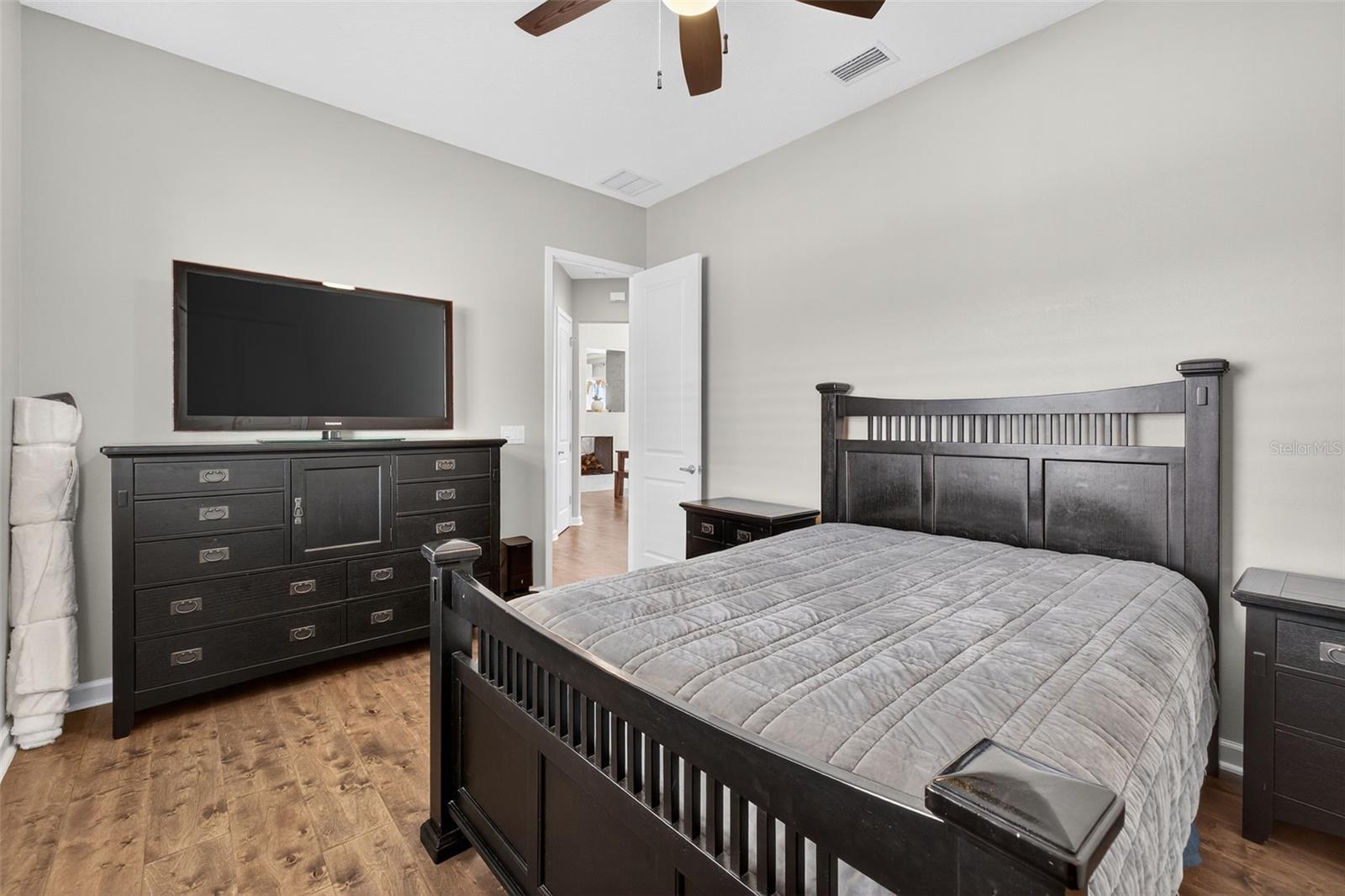 Image 53 of 72 For 2021 Sherbrook Avenue