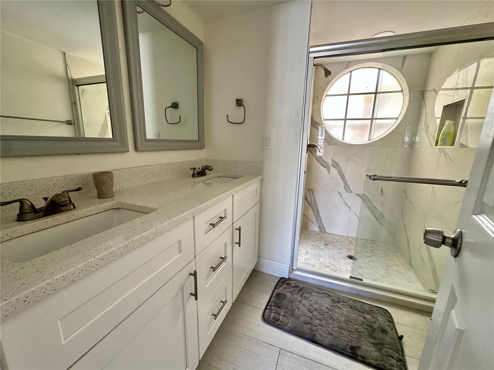 Image 14 of 25 For 5012 Laguna Bay Circle 73