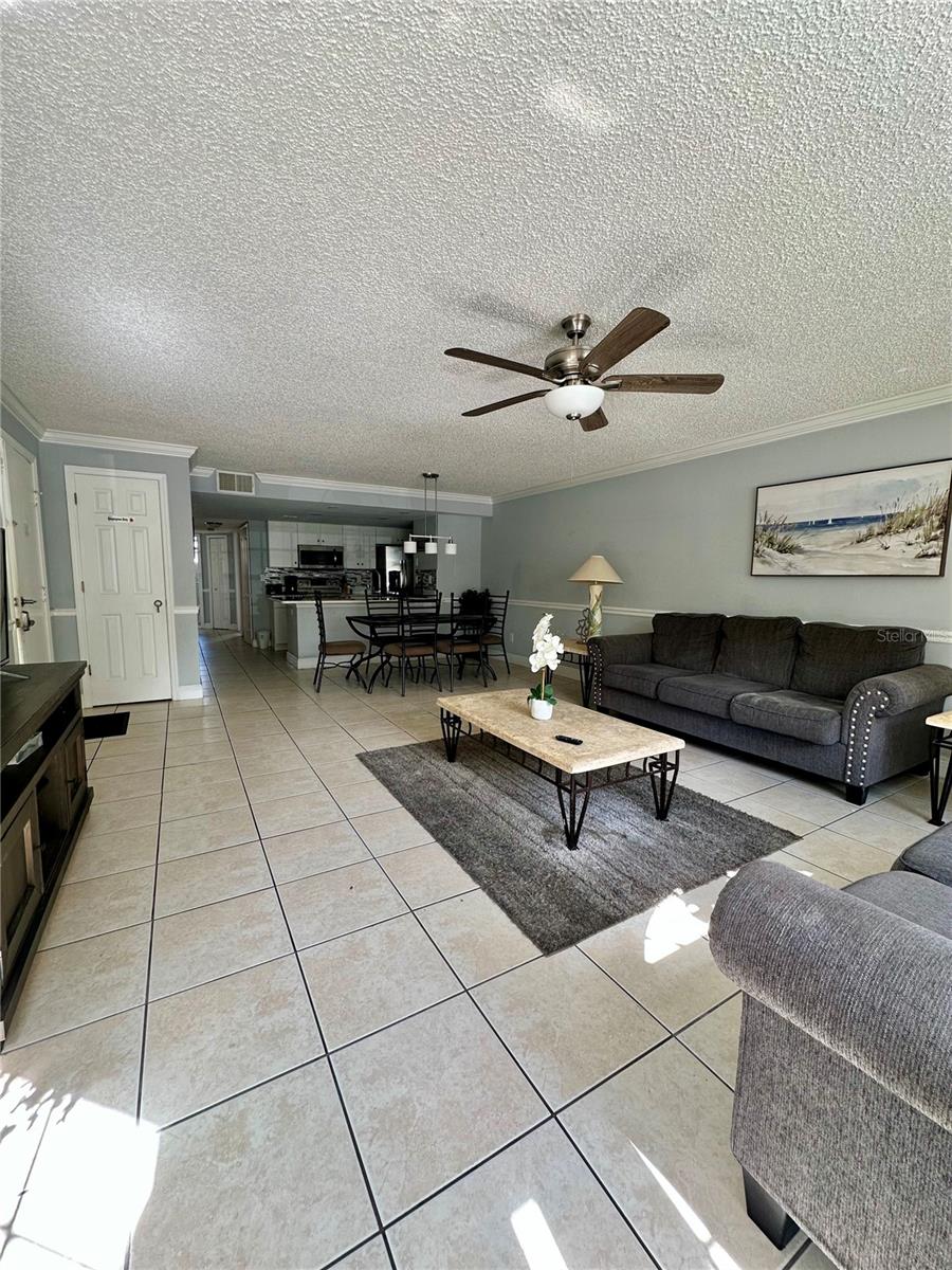 Image 3 of 25 For 5012 Laguna Bay Circle 73