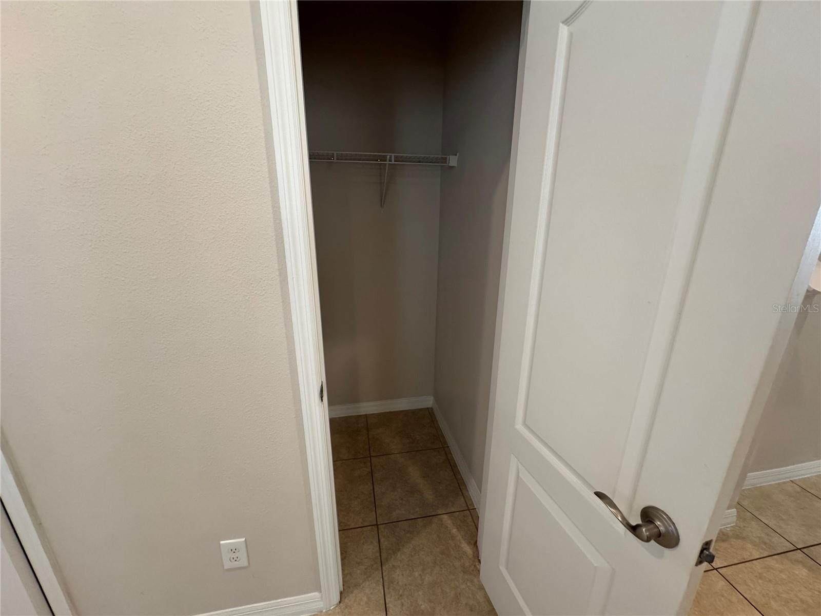 Image 17 of 35 For 7448 Leighside Drive