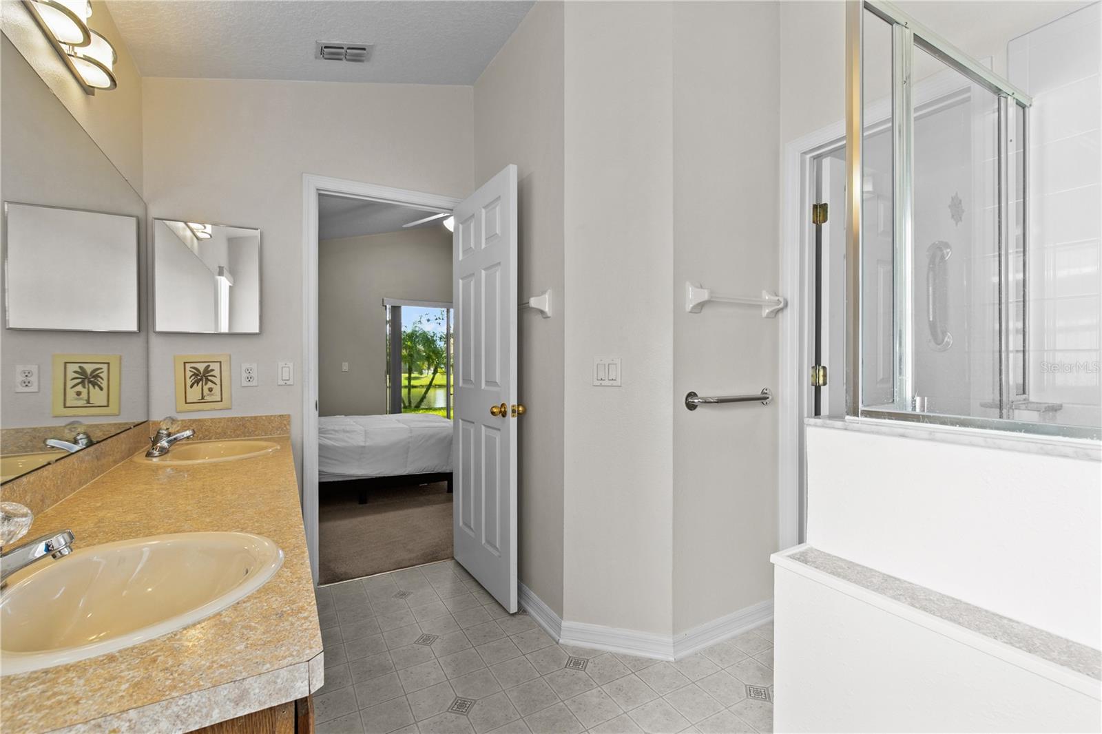 Image 16 of 29 For 109 Thornbury Drive