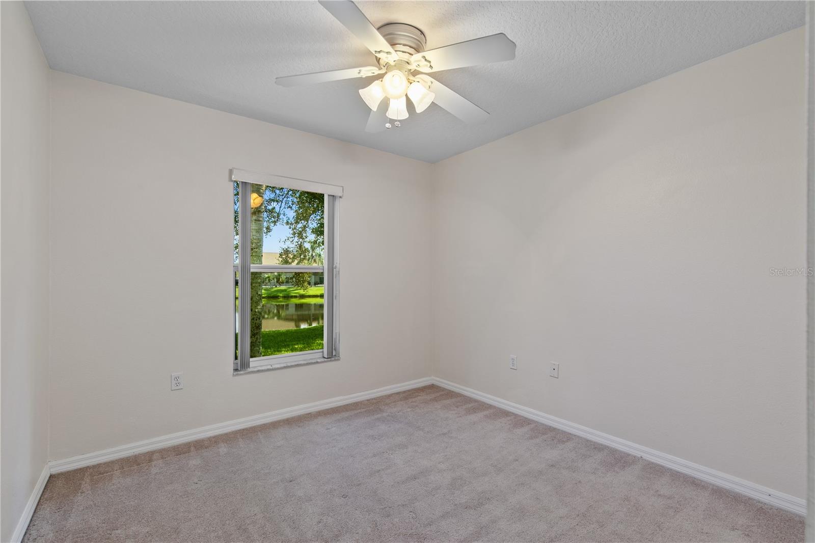 Image 18 of 29 For 109 Thornbury Drive