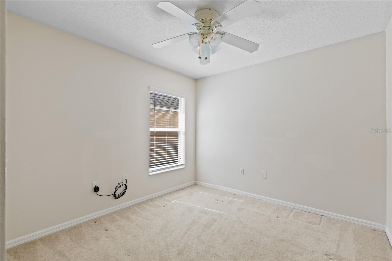 Image 19 of 29 For 109 Thornbury Drive