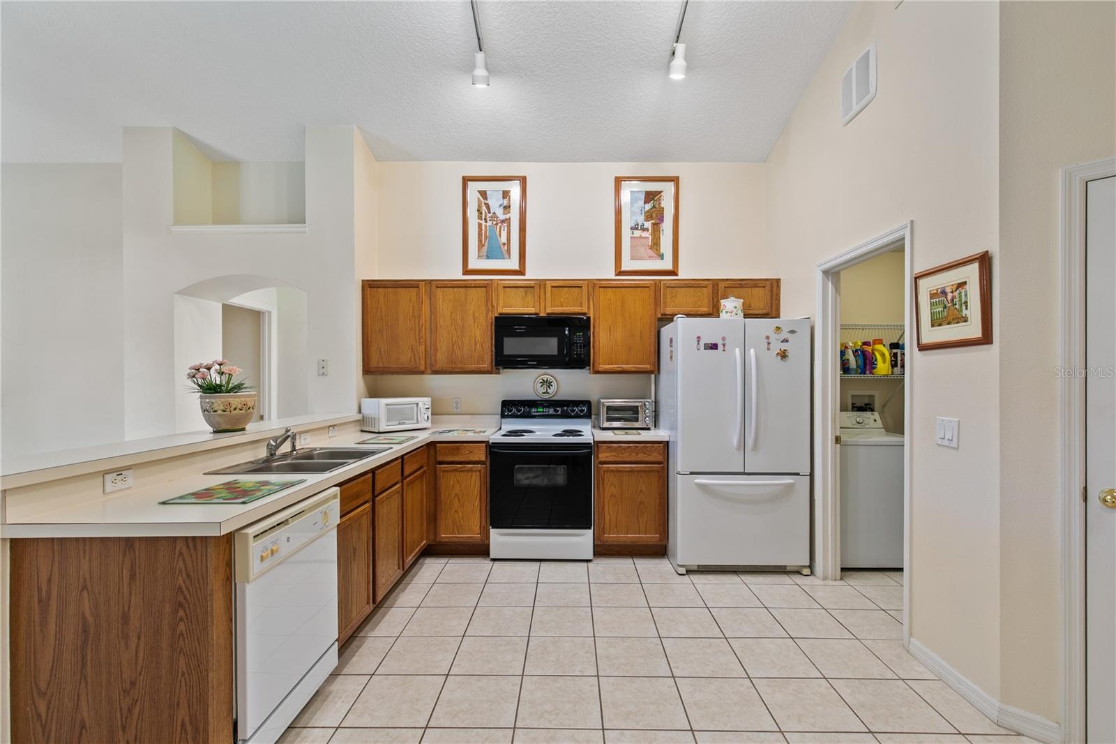 Image 2 of 29 For 109 Thornbury Drive