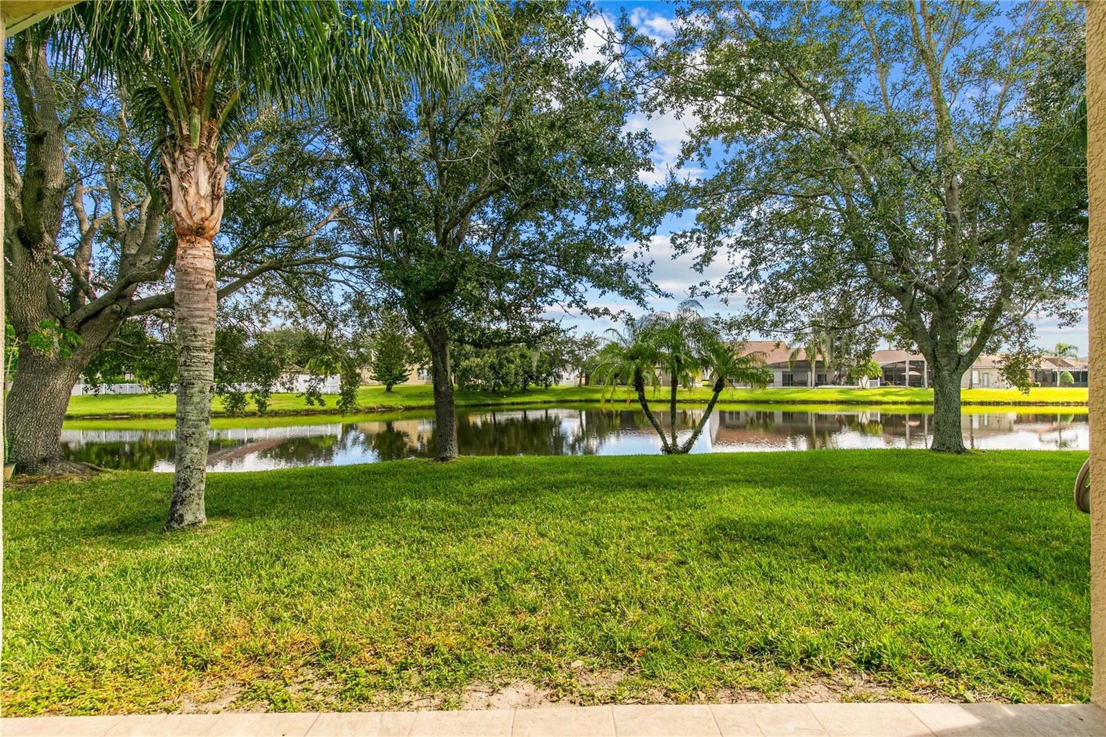 Image 7 of 29 For 109 Thornbury Drive