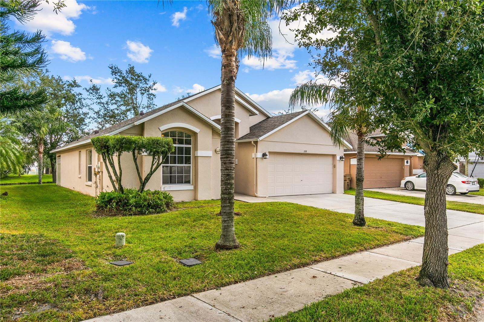 Image 9 of 29 For 109 Thornbury Drive