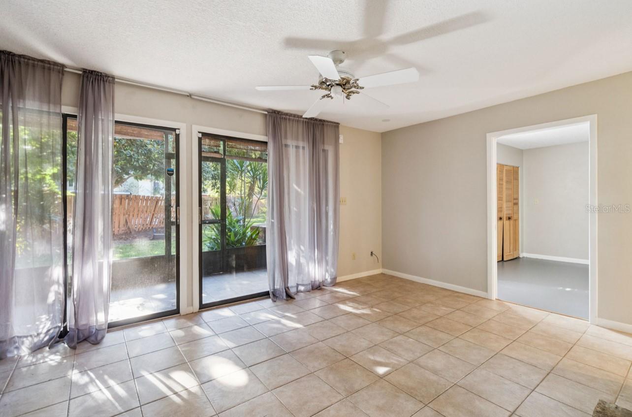 Image 7 of 11 For 1056 Michigan Street 1056