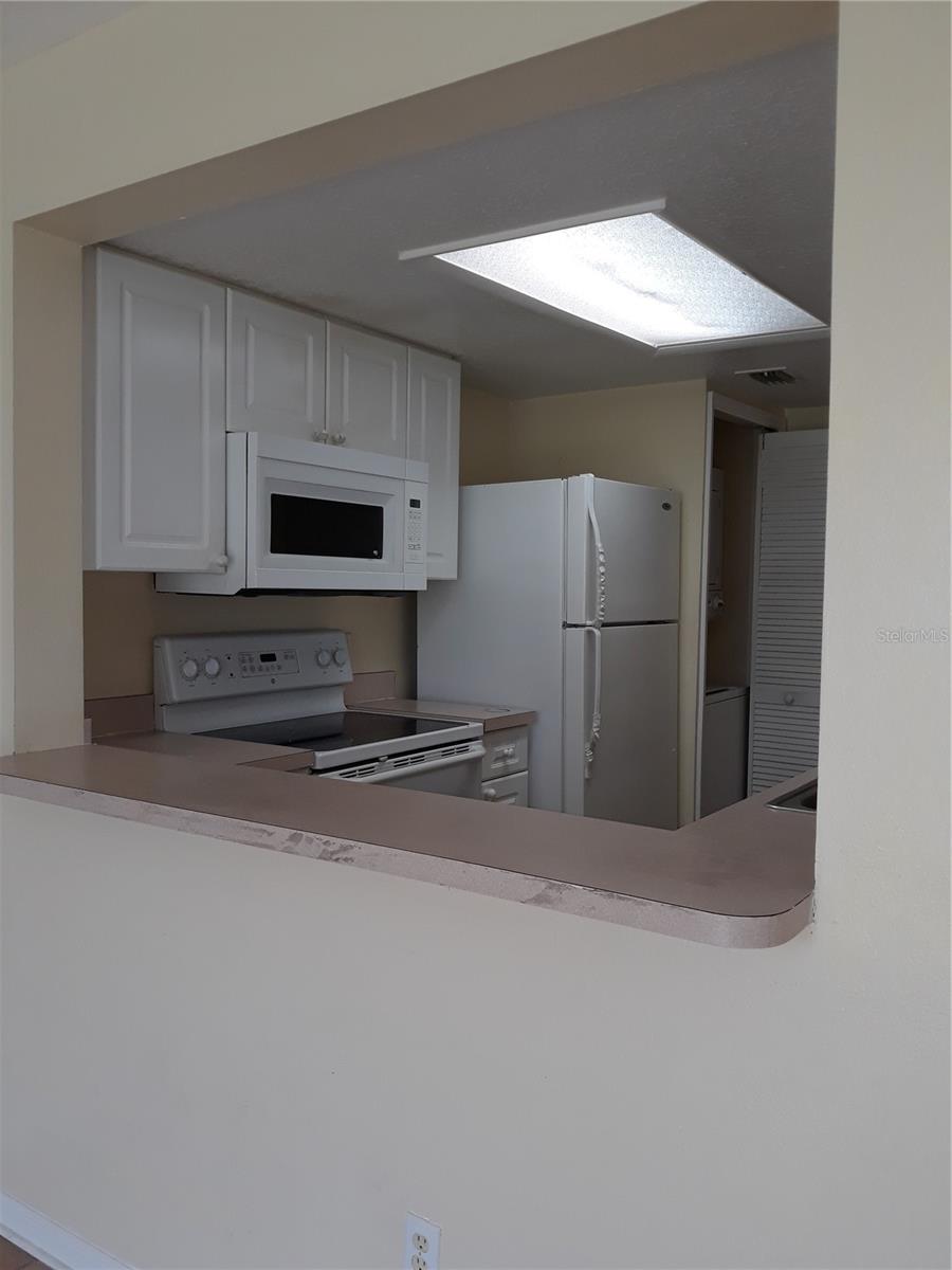 Image 7 of 22 For 251 Caribbean Drive