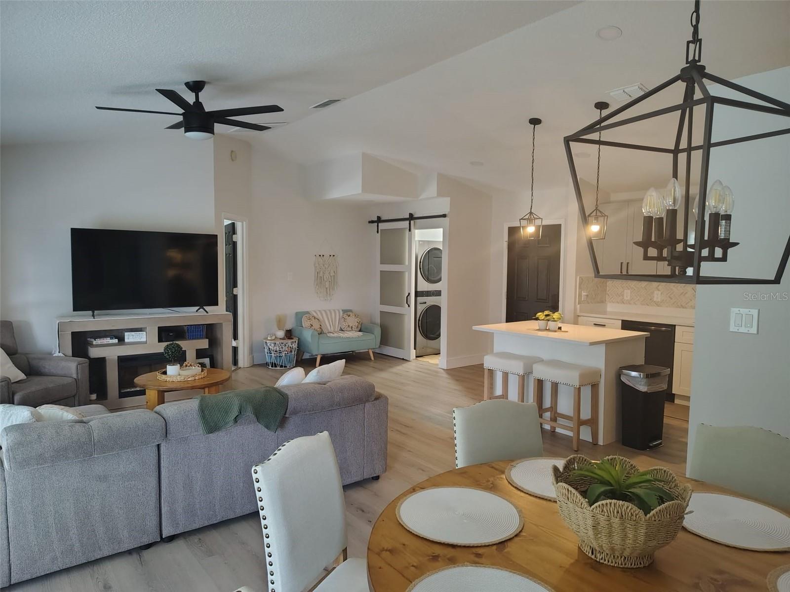 Image 7 of 13 For 14452 Greater Hills Boulevard