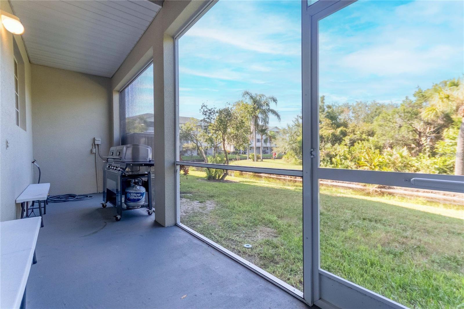 Image 33 of 47 For 3318 10th Lane W