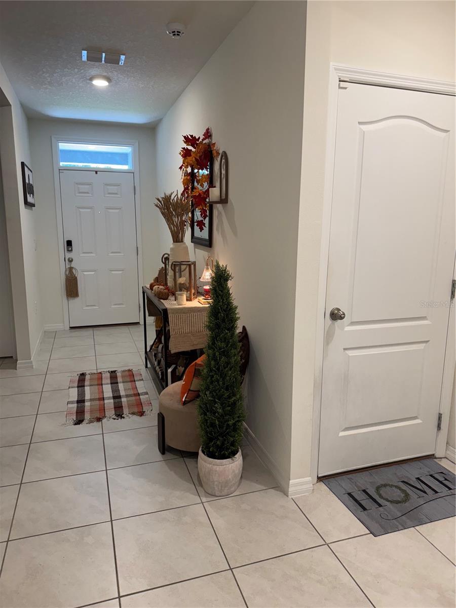 Image 11 of 21 For 2042 Griffin Oaks Way