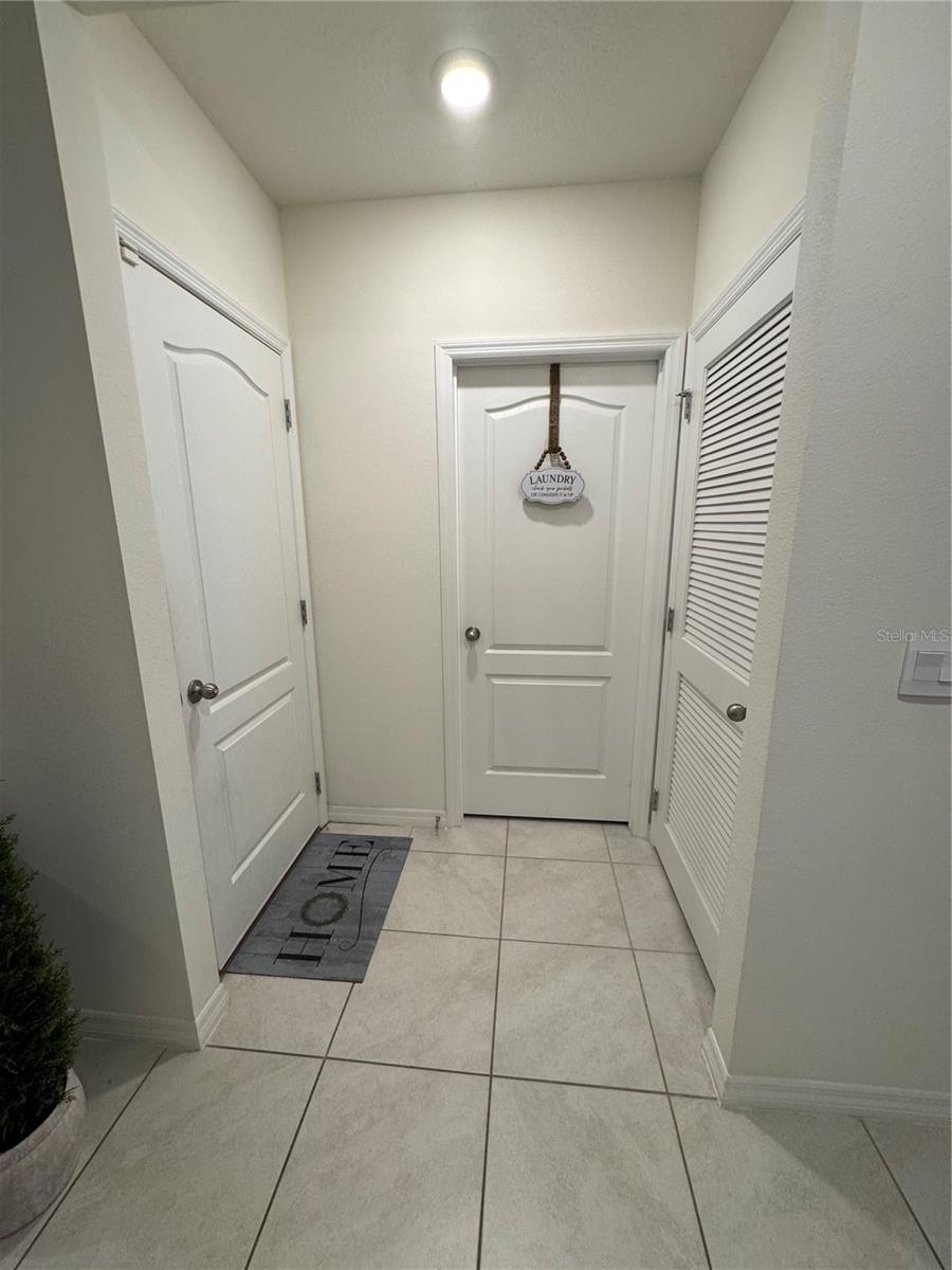 Image 8 of 21 For 2042 Griffin Oaks Way
