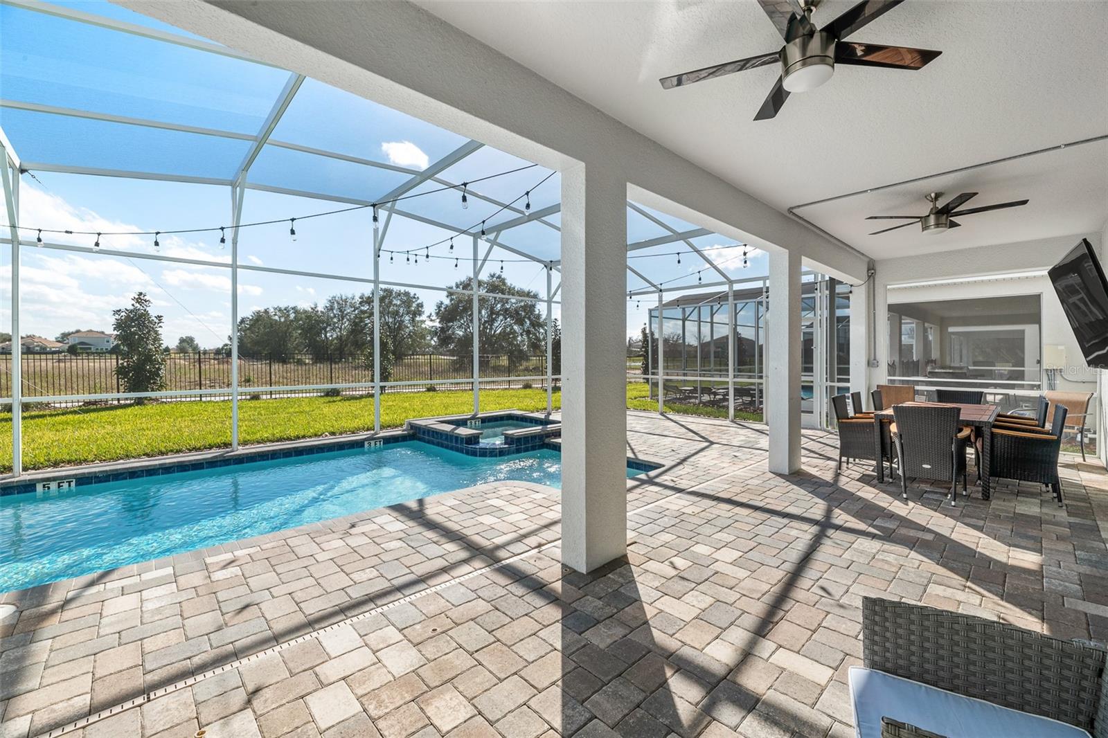 Image 16 of 48 For 913 Ocean Course Avenue