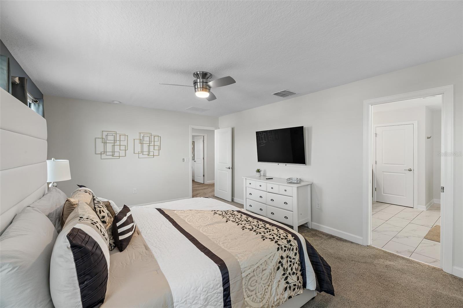 Image 25 of 48 For 913 Ocean Course Avenue