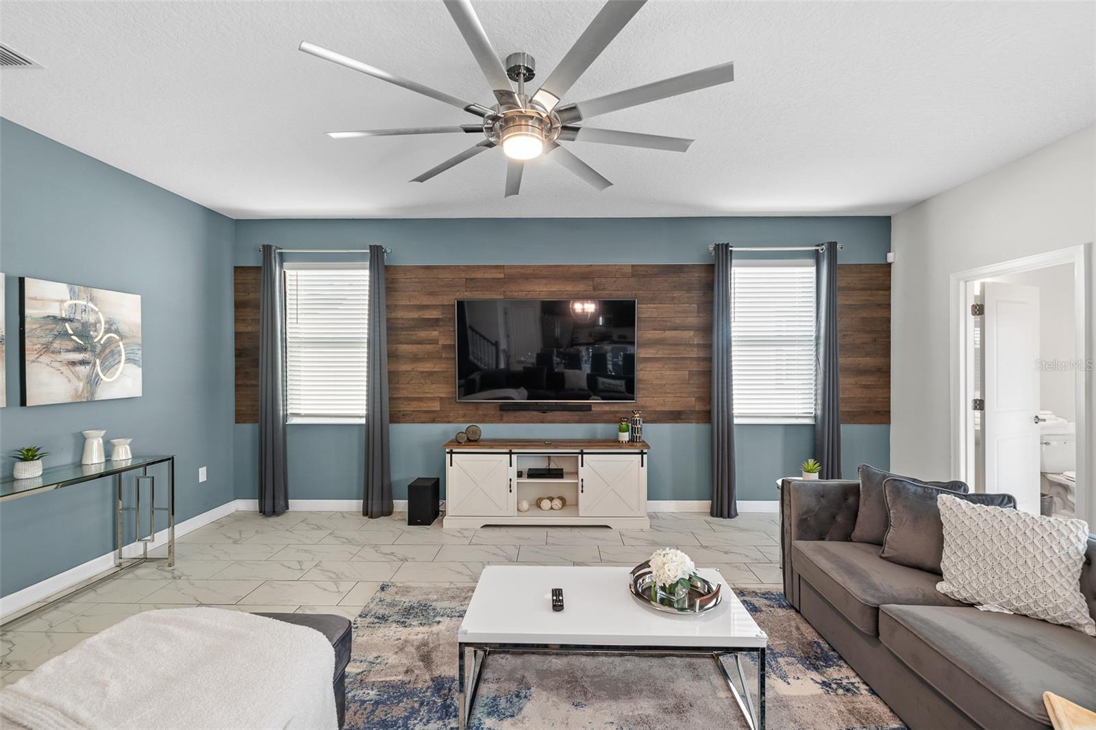 Image 8 of 48 For 913 Ocean Course Avenue