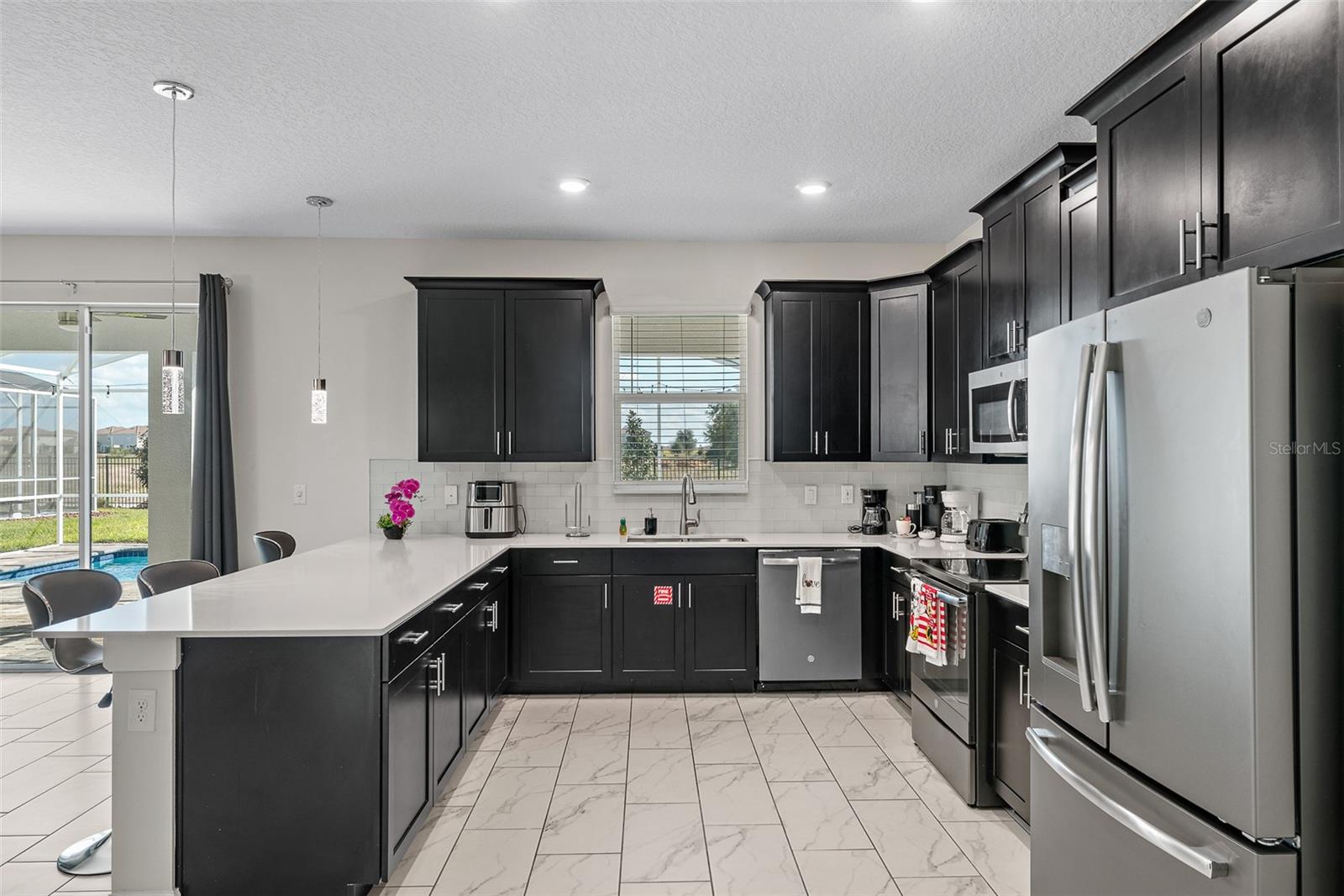 Image 9 of 48 For 913 Ocean Course Avenue