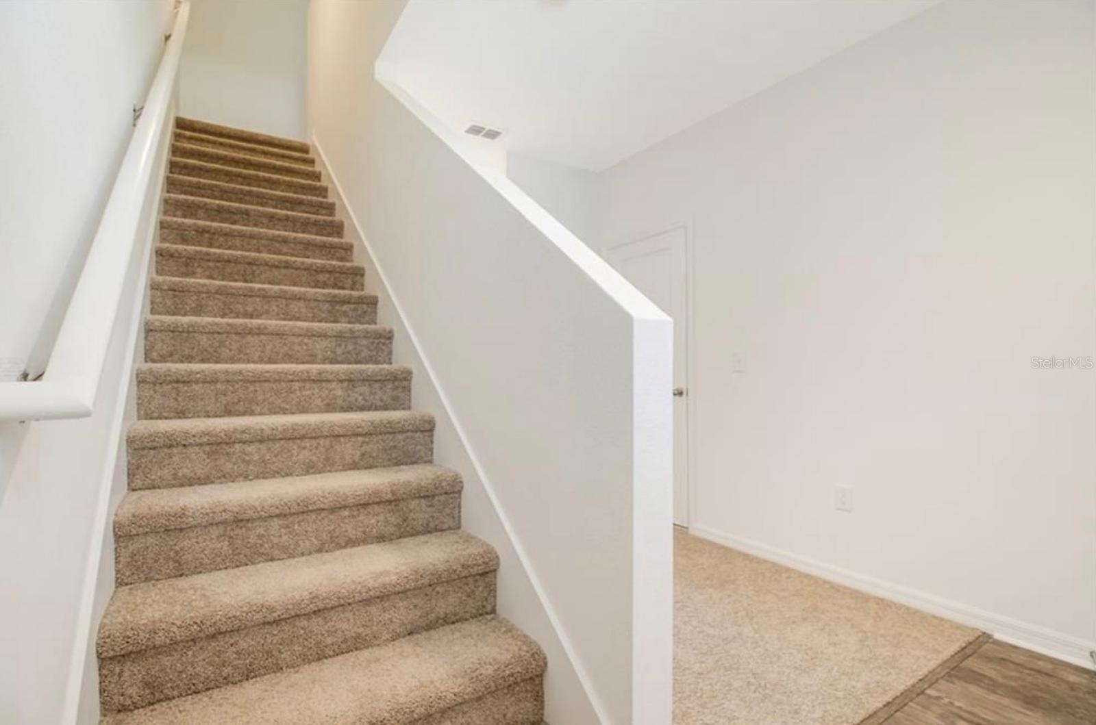 Image 10 of 32 For 855 Grandin Street