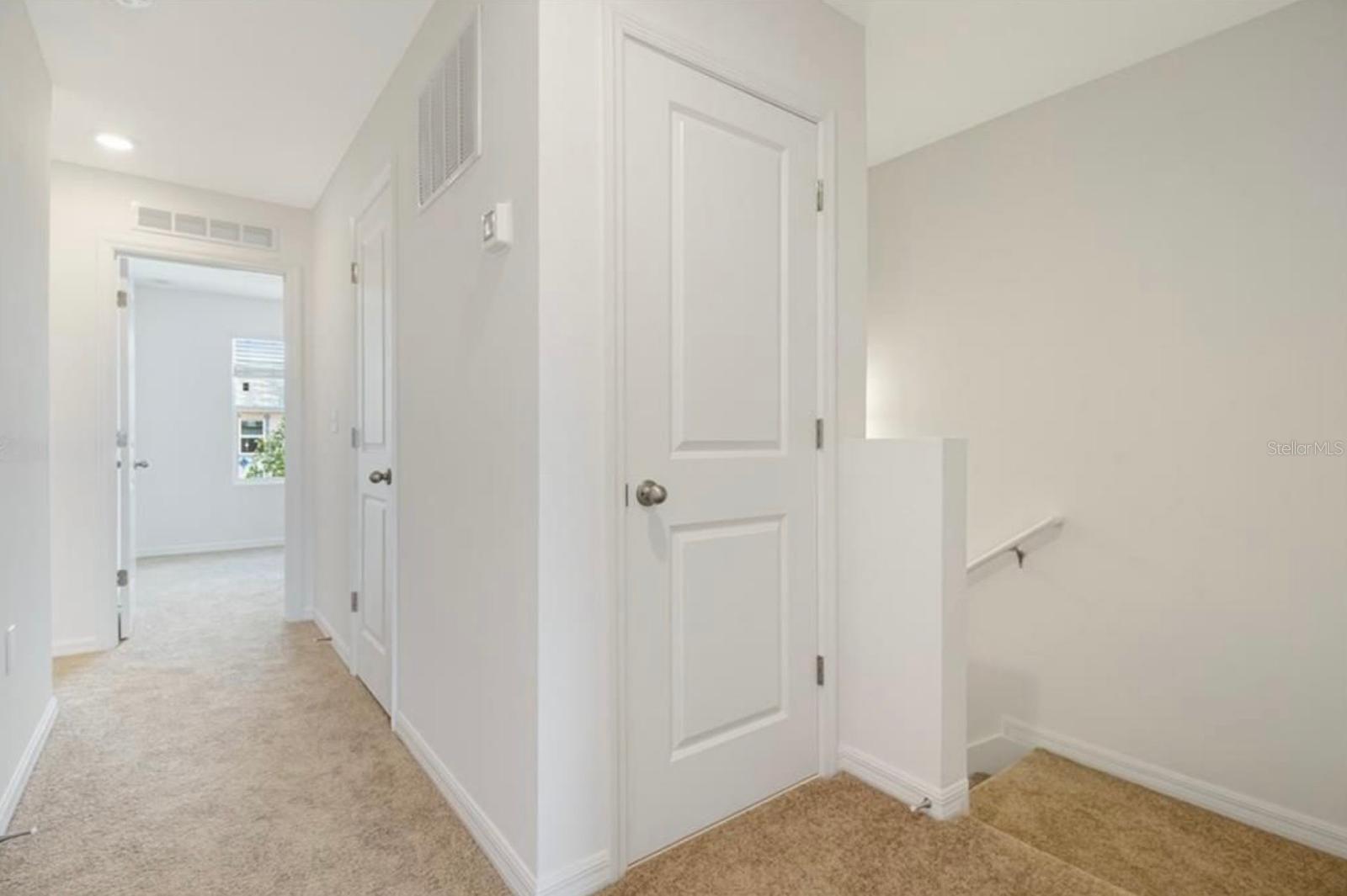 Image 11 of 32 For 855 Grandin Street