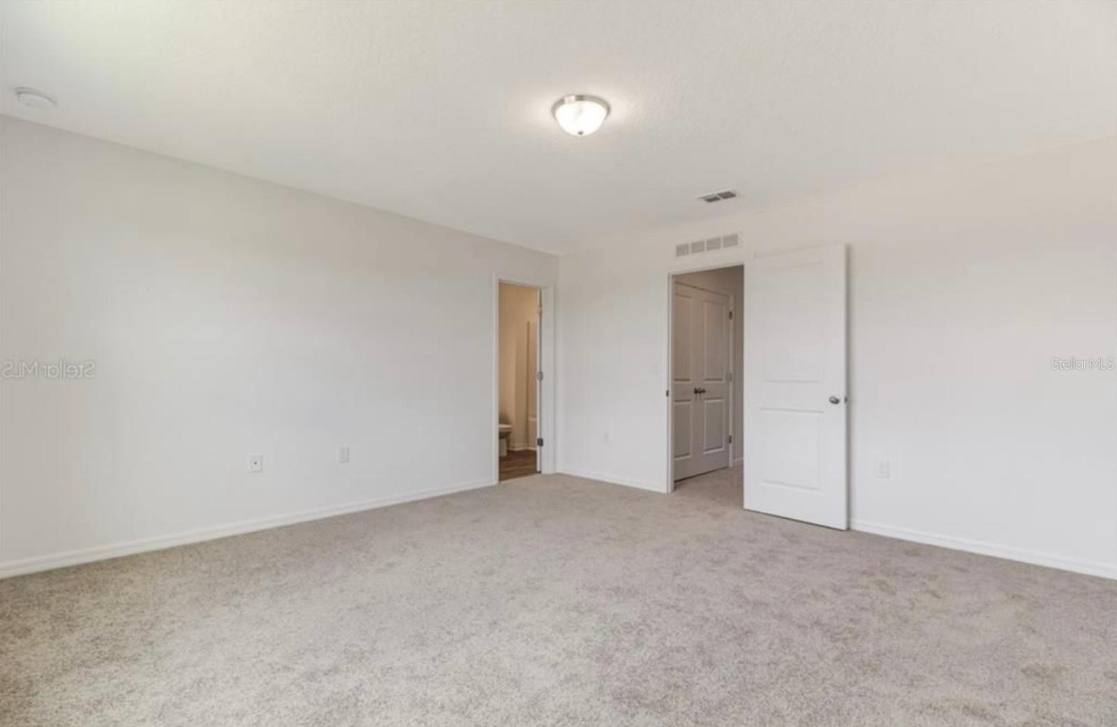 Image 14 of 32 For 855 Grandin Street