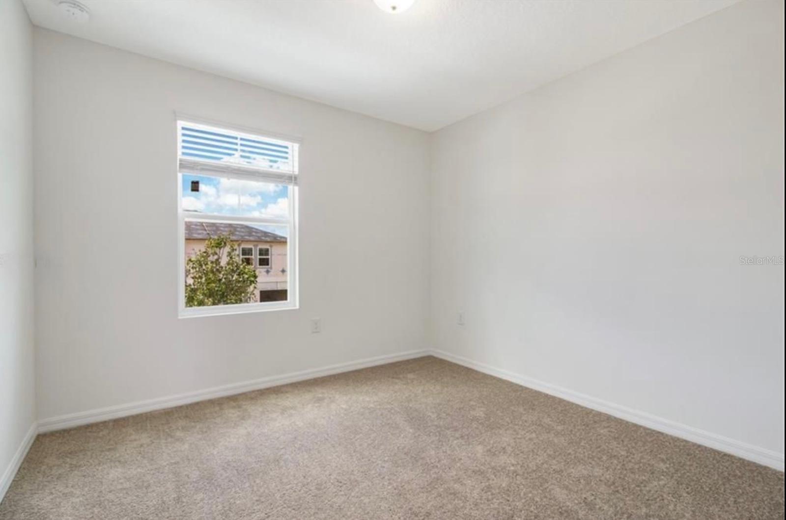 Image 20 of 32 For 855 Grandin Street