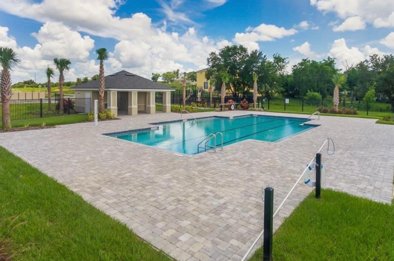 Image 25 of 32 For 855 Grandin Street