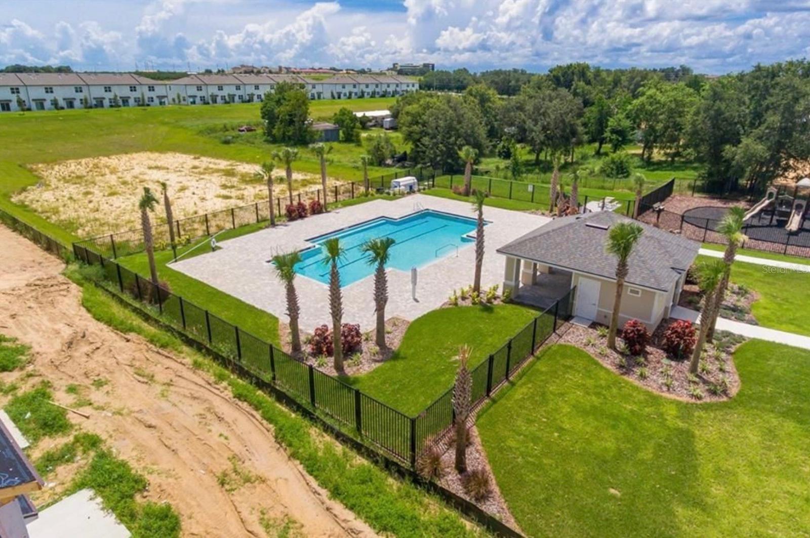 Image 28 of 32 For 855 Grandin Street