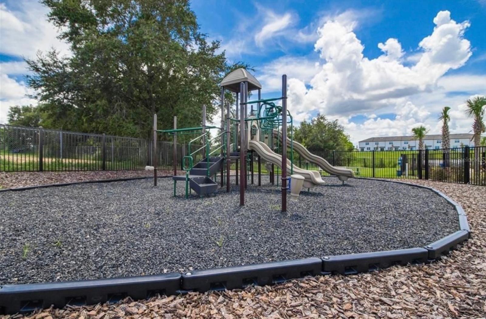 Image 31 of 32 For 855 Grandin Street