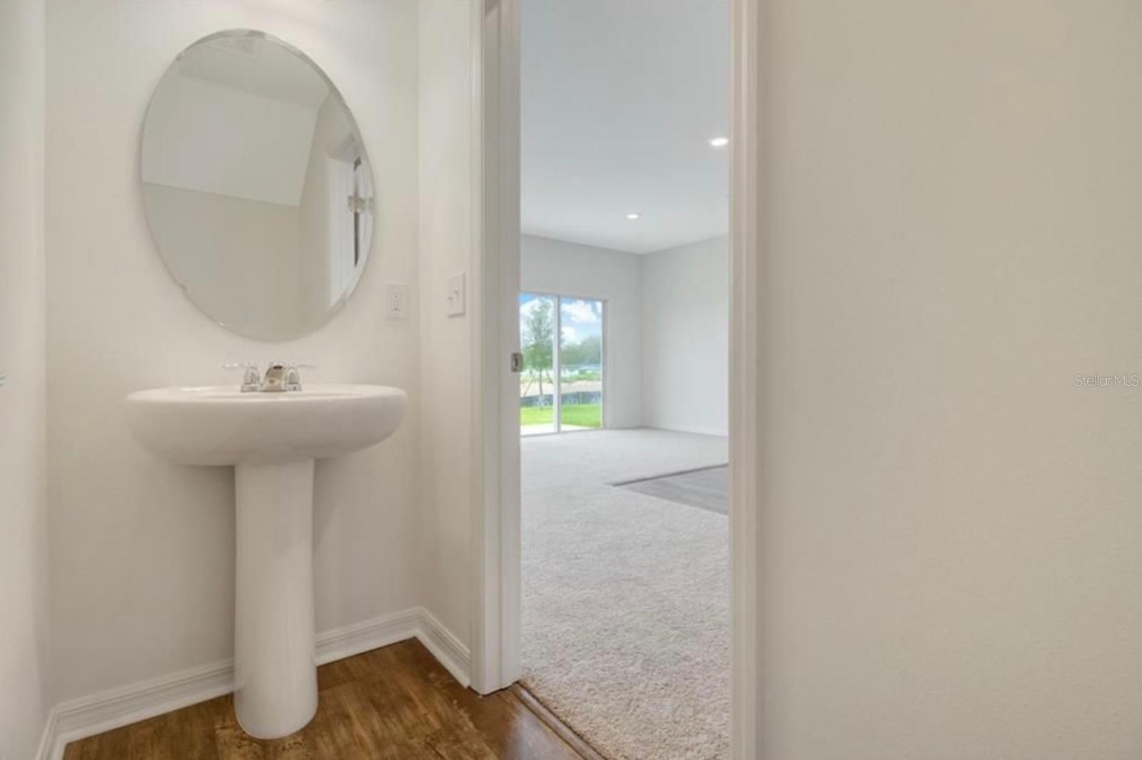 Image 4 of 32 For 855 Grandin Street