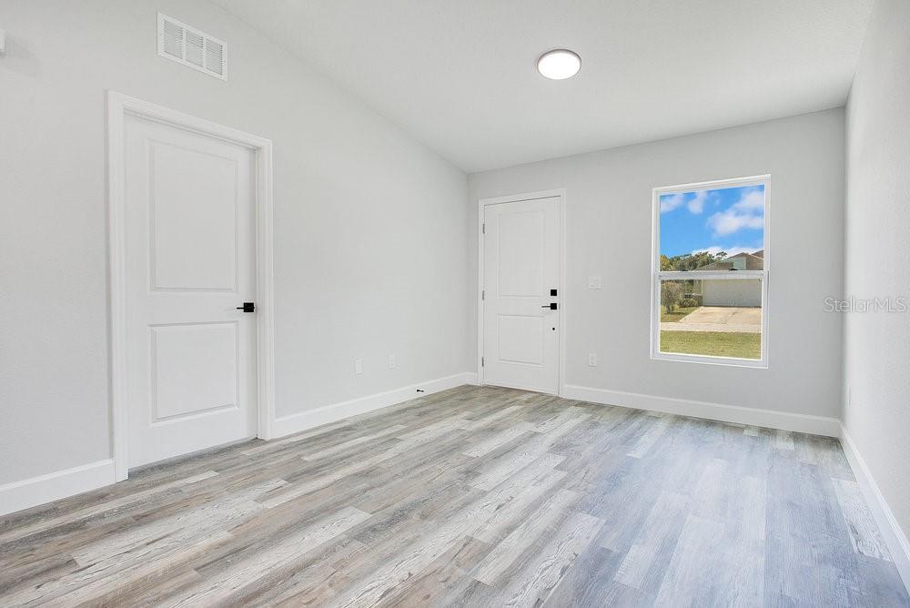 Image 4 of 13 For 27 Pine Trace Run