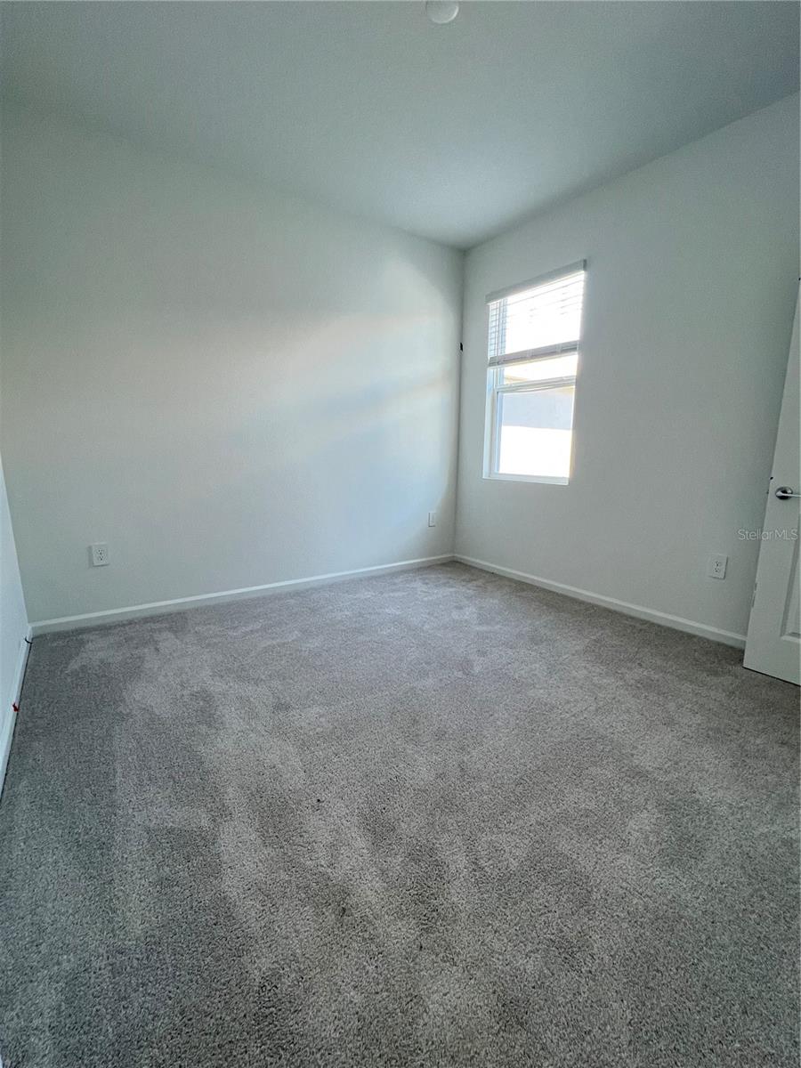 Image 14 of 26 For 716 Squire Avenue