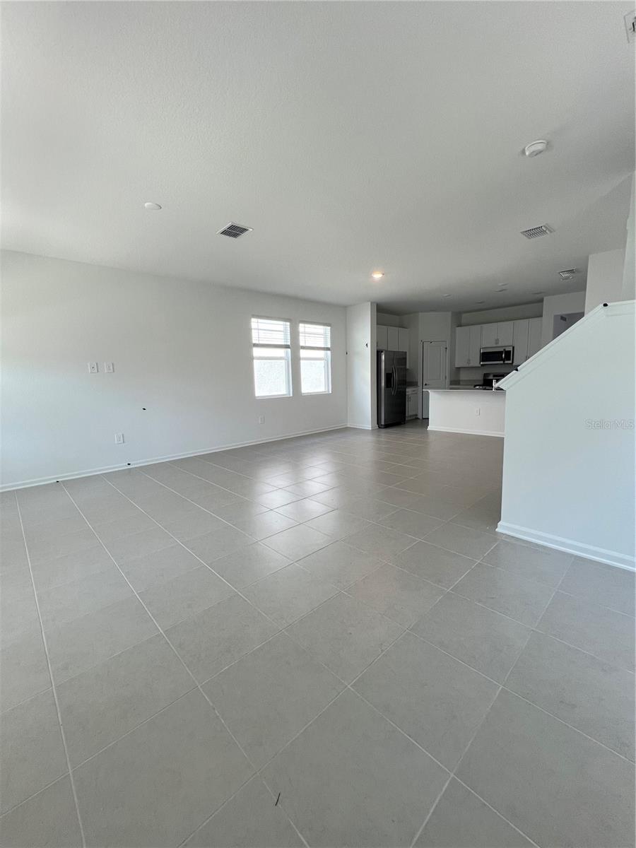 Image 8 of 26 For 716 Squire Avenue