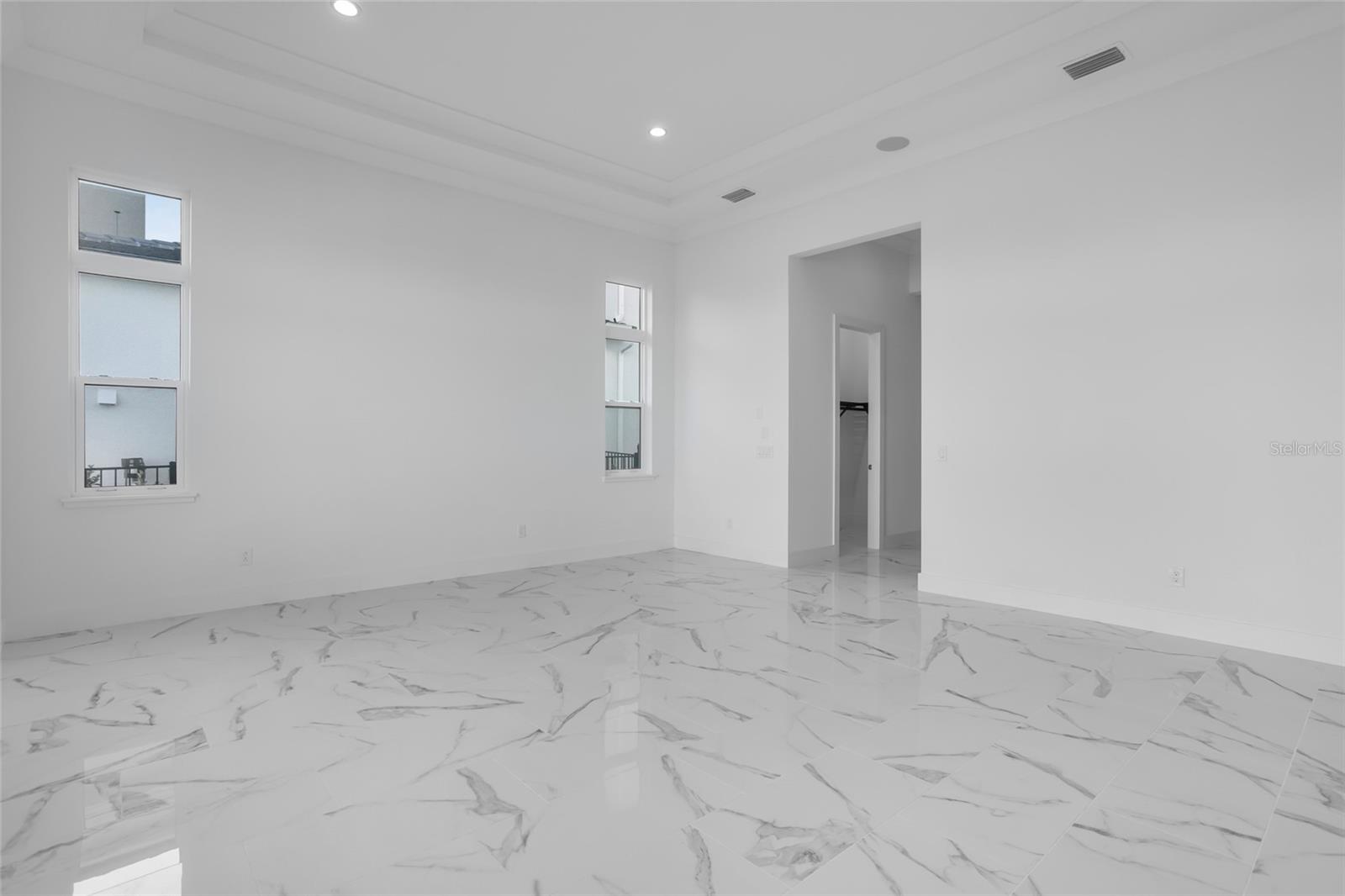 Image 19 of 74 For 9752 Laurel Berry Drive