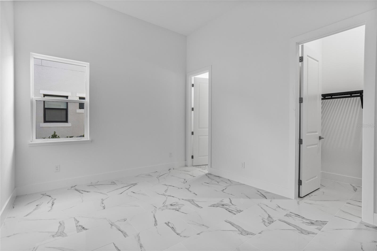 Image 20 of 74 For 9752 Laurel Berry Drive