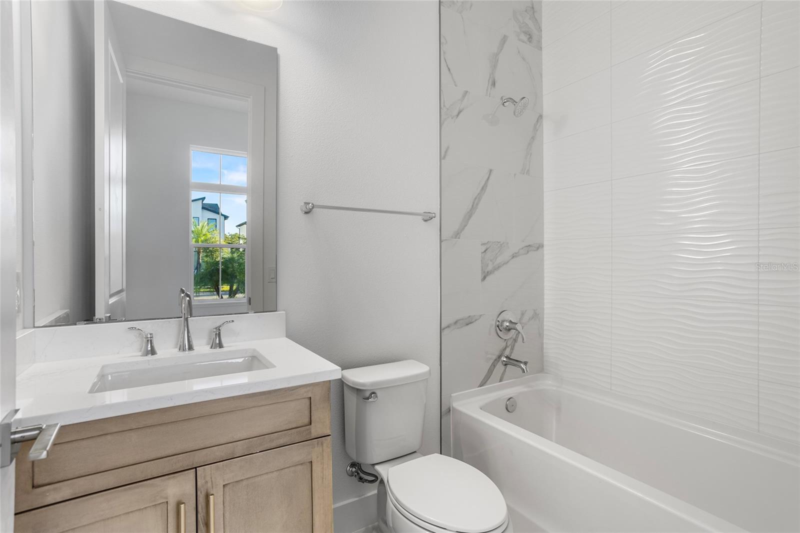 Image 27 of 74 For 9752 Laurel Berry Drive