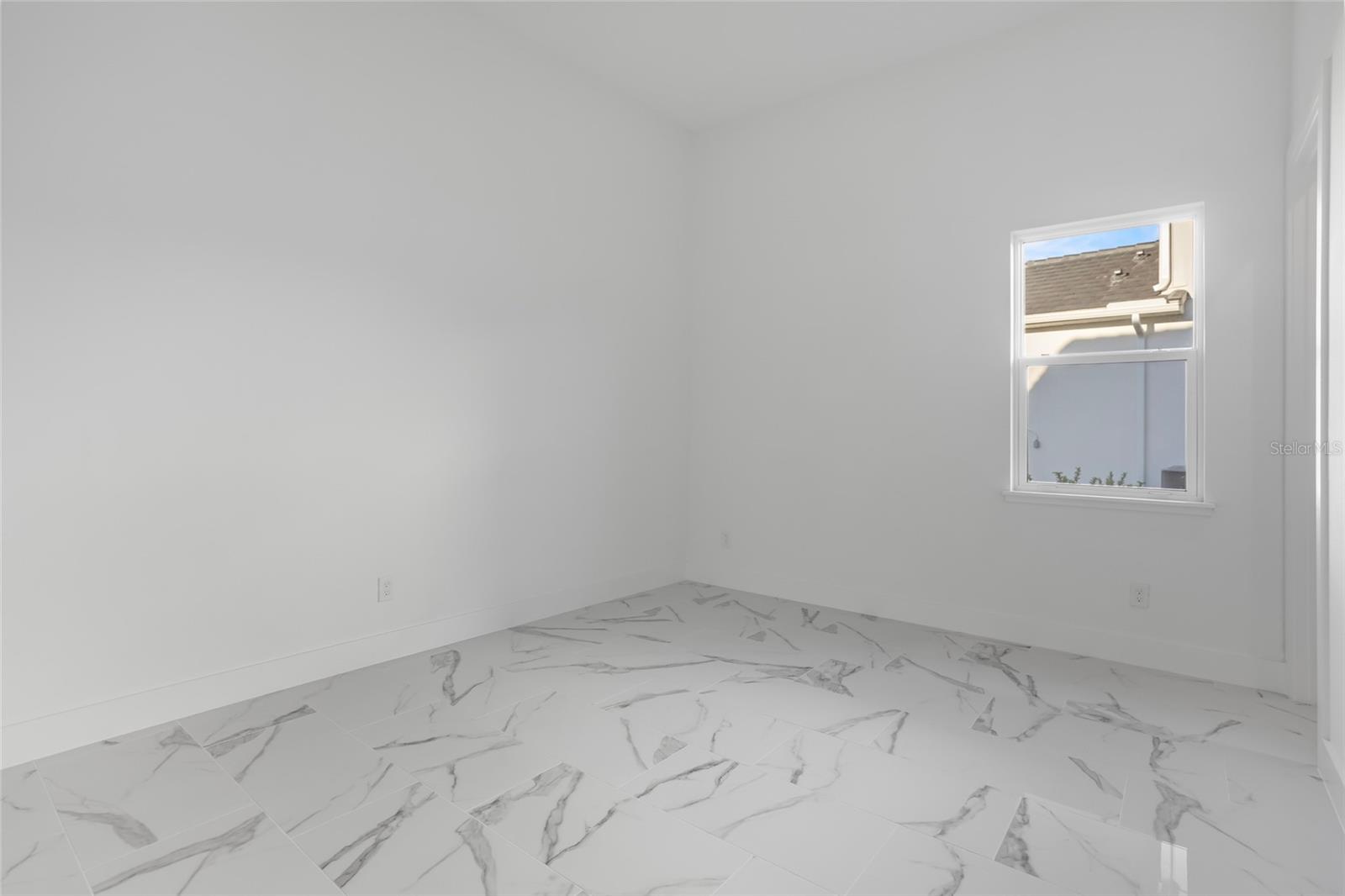 Image 30 of 74 For 9752 Laurel Berry Drive