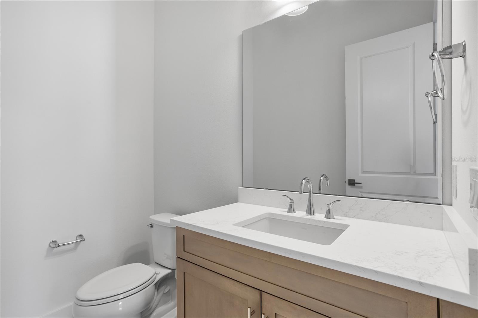 Image 31 of 74 For 9752 Laurel Berry Drive